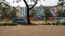 Hari Ini, Hujan Deras Disertai Angin Kencang Selimuti Kota Batam